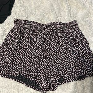 Size XL cute patterned shorts